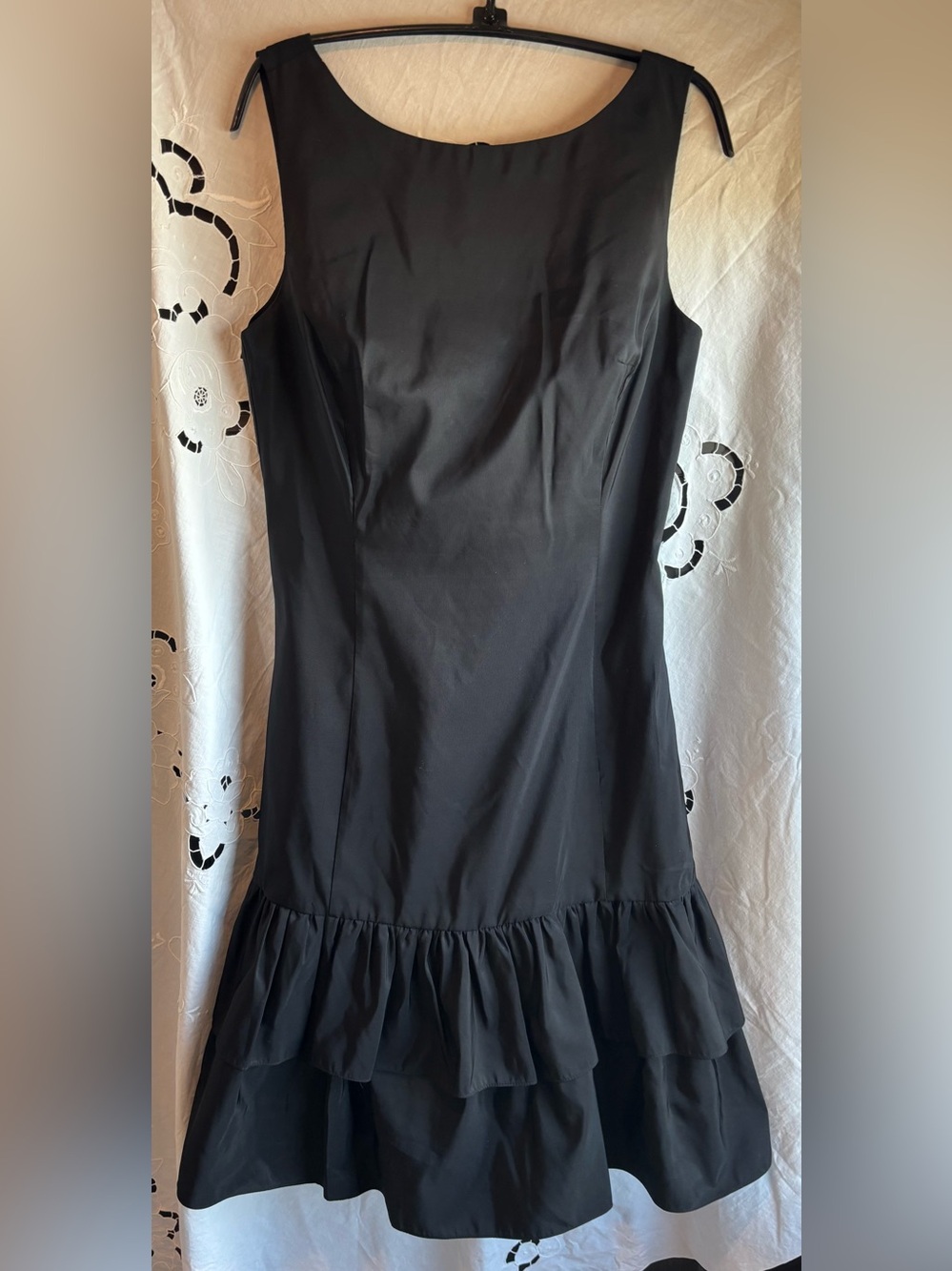 Isaac Mizrahi for Target Silk Blend Black Ruffle Hem Cocktail Dress Sz 8